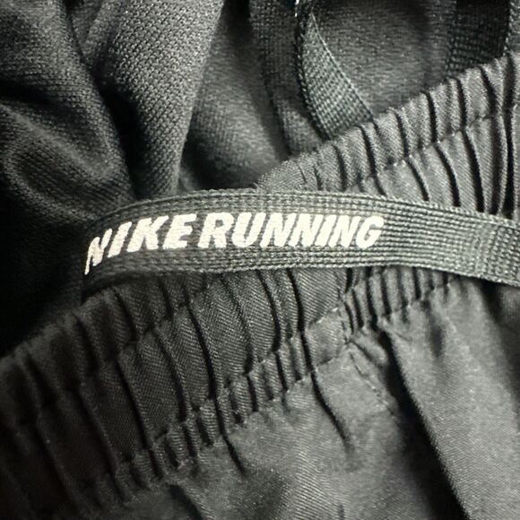 Nike Running Shorts Lot Of 2 Women’s Medium Lined Black Pink Red Dri-Fit Active - Picture 9 of 9